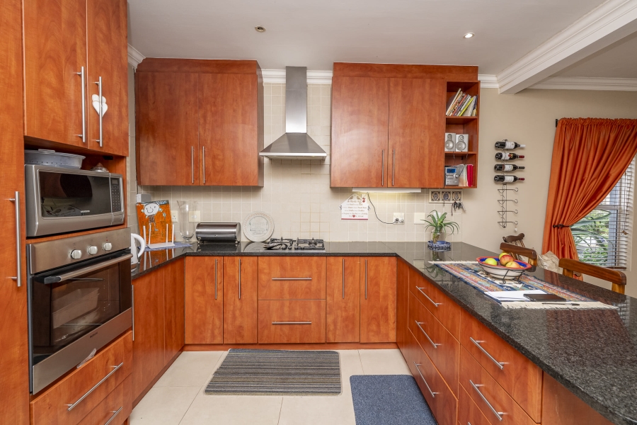 3 Bedroom Property for Sale in Protea Heights Western Cape